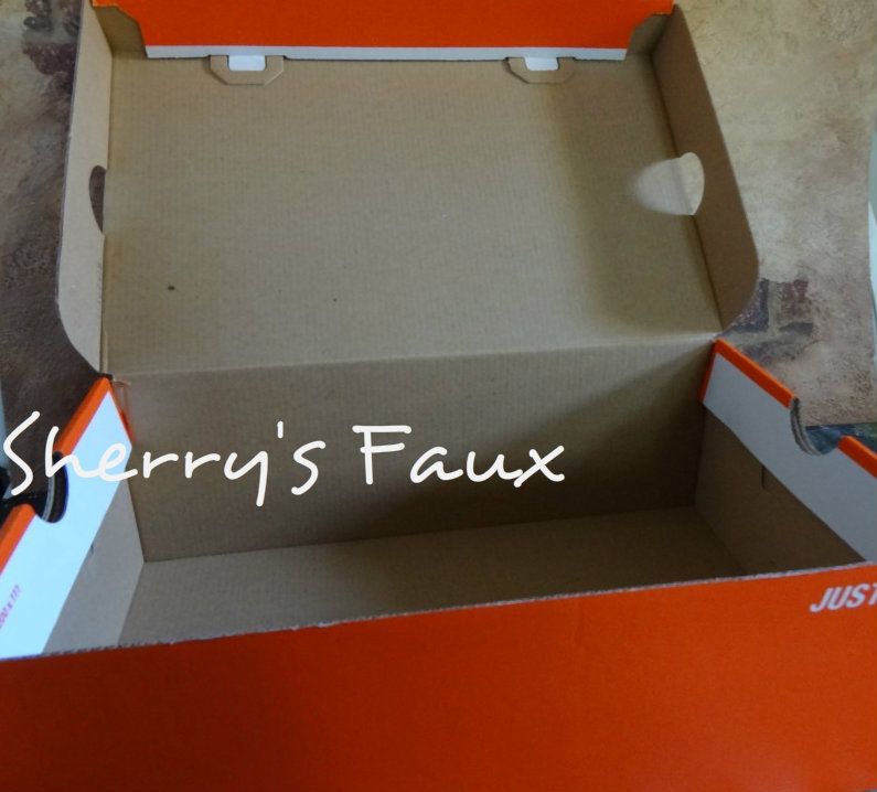 Decorating with CENTS Painted Mailbox (Shoebox)